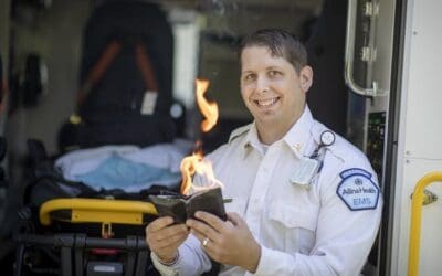 Twin Cities paramedic uses magic with young patients!